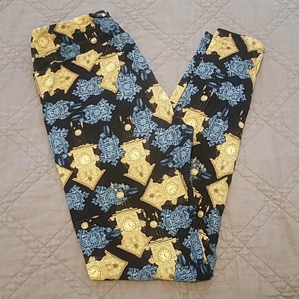 One size LuLaRoe leggings cuckoo clock design
